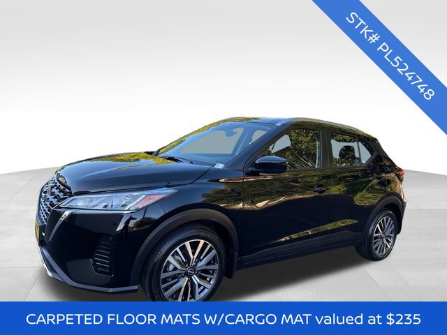 New 2023 Nissan Kicks SV FWD image 3