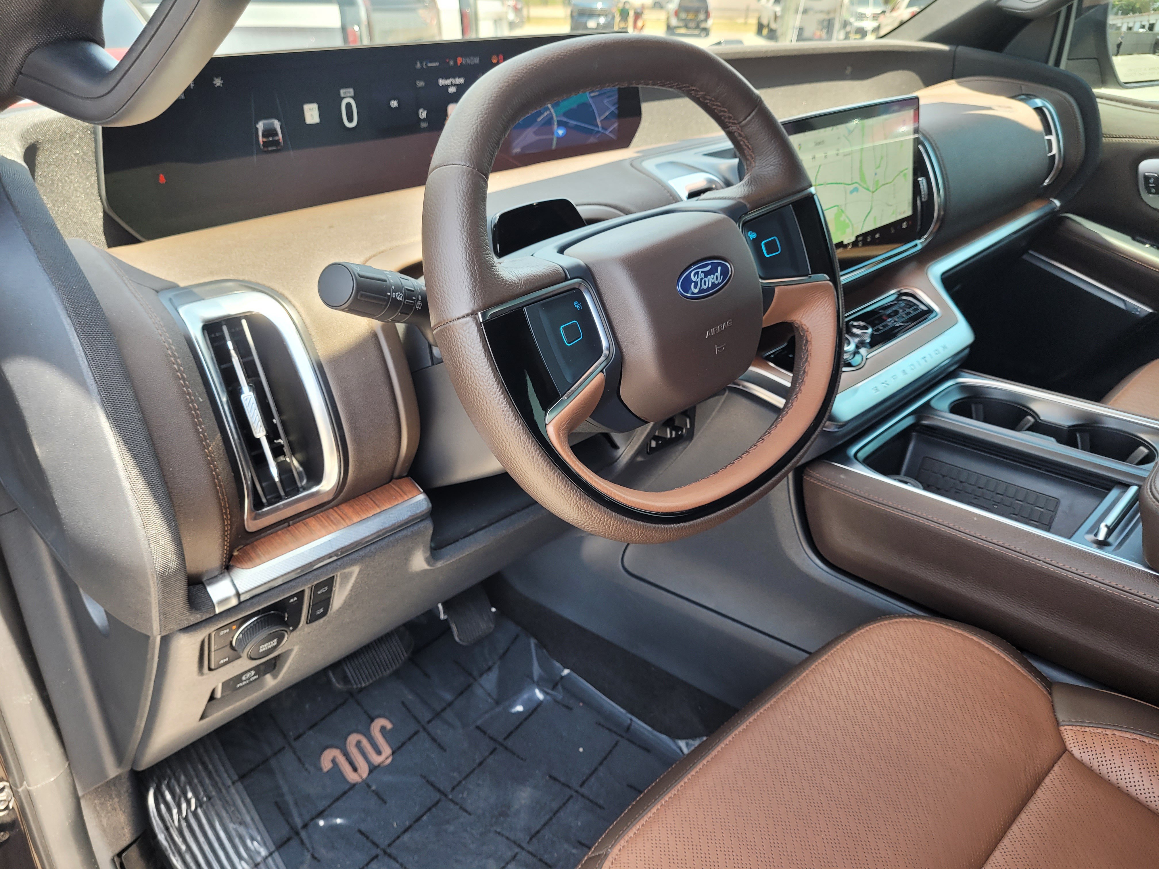 Used 2025 Ford Expedition King Ranch AWD/4WD image 23