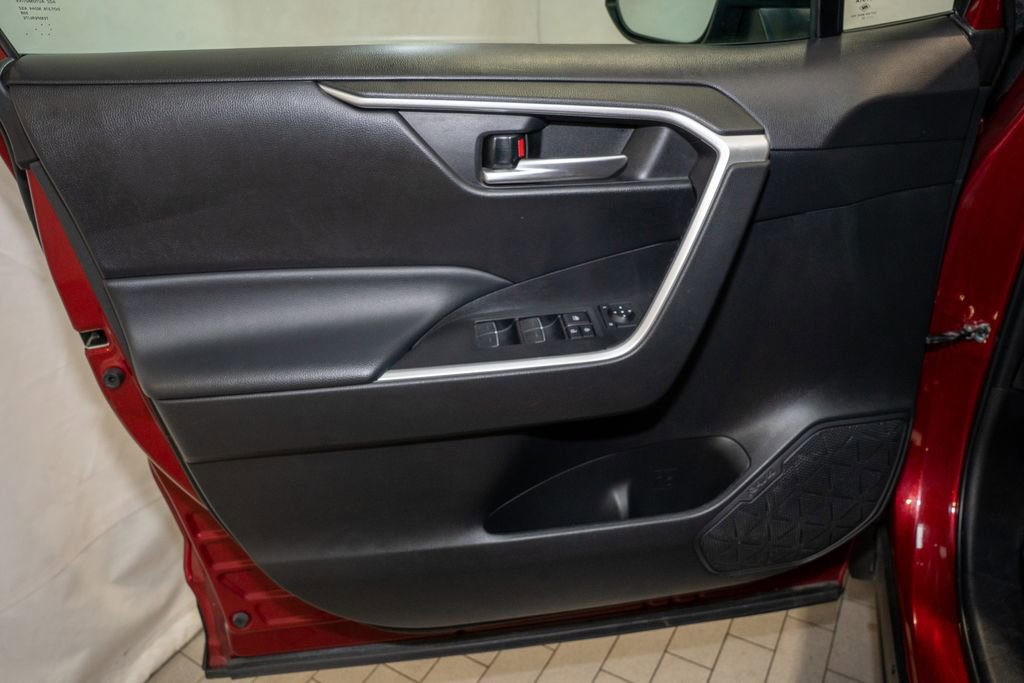 Used 2023 Toyota RAV4 XLE image 11