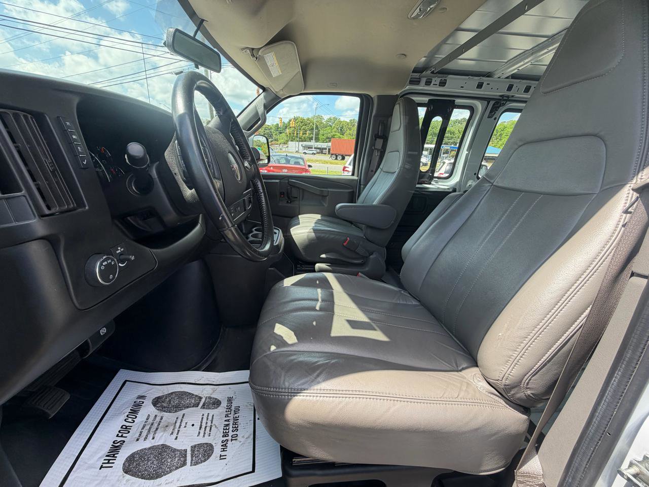 Used 2022 GMC Savana 2500 Extended w/ Driver Convenience Package RWD image 12