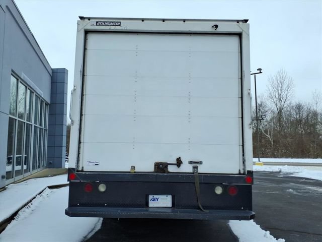 Used 2016 Chevrolet Express 3500 RWD image 6