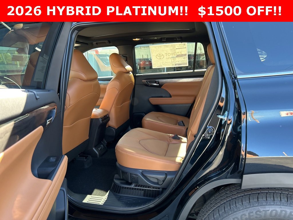 New 2026 Toyota Highlander Platinum image 10