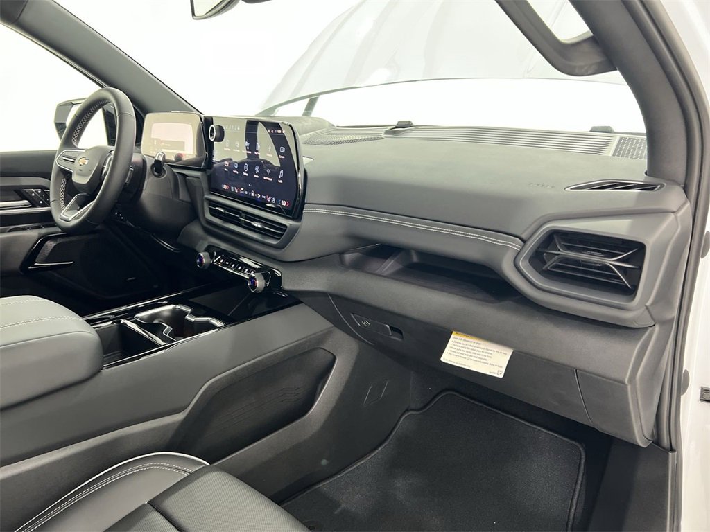 New 2025 Chevrolet Silverado EV LT image 26