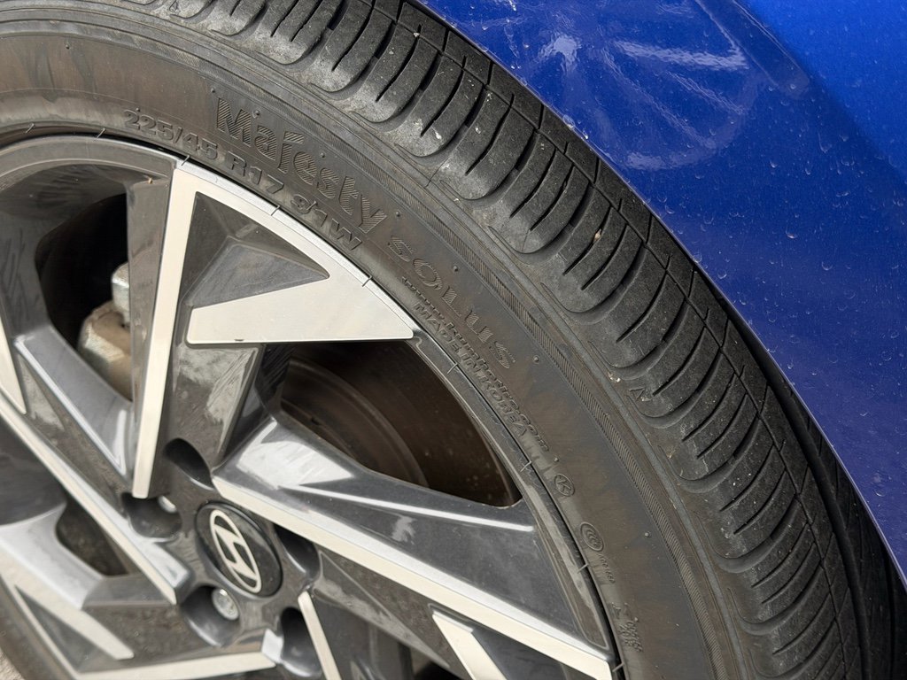 Used 2024 Hyundai Elantra SEL w/ Convenience Package image 8