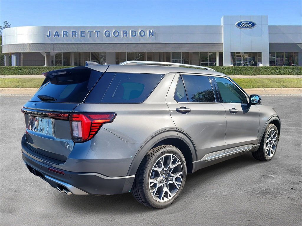 Used 2025 Ford Explorer Platinum w/ Ultimate Package image 4