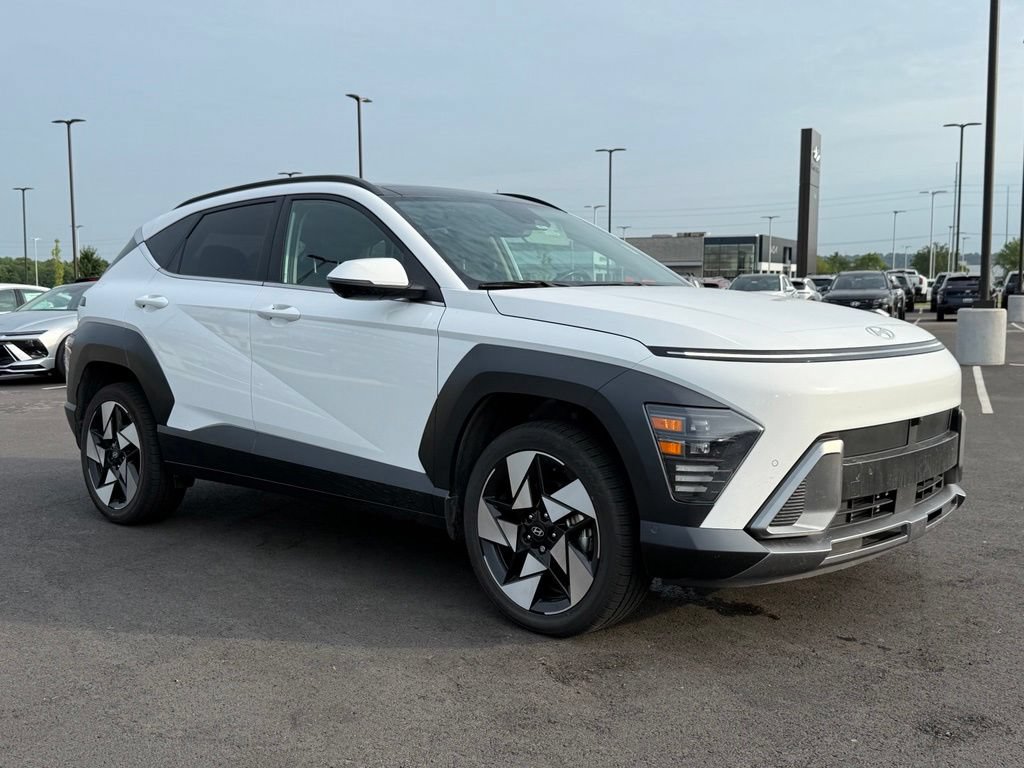 Certified 2024 Hyundai Kona Limited AWD/4WD image 3