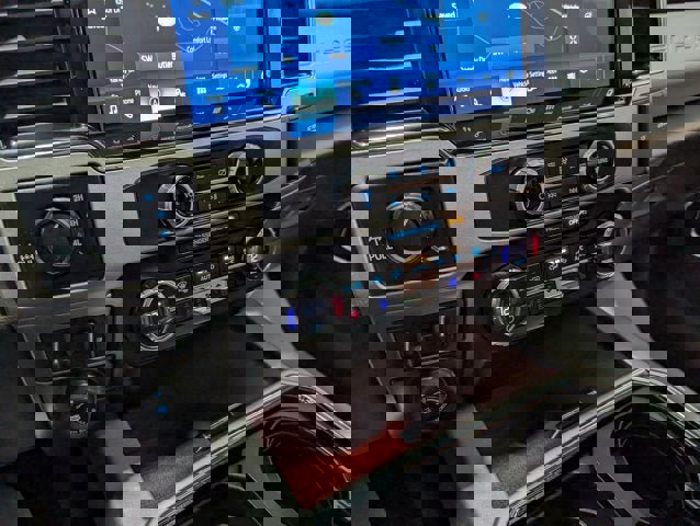 Used 2022 Ford F250 King Ranch w/ FX4 Off-Road Package image 29