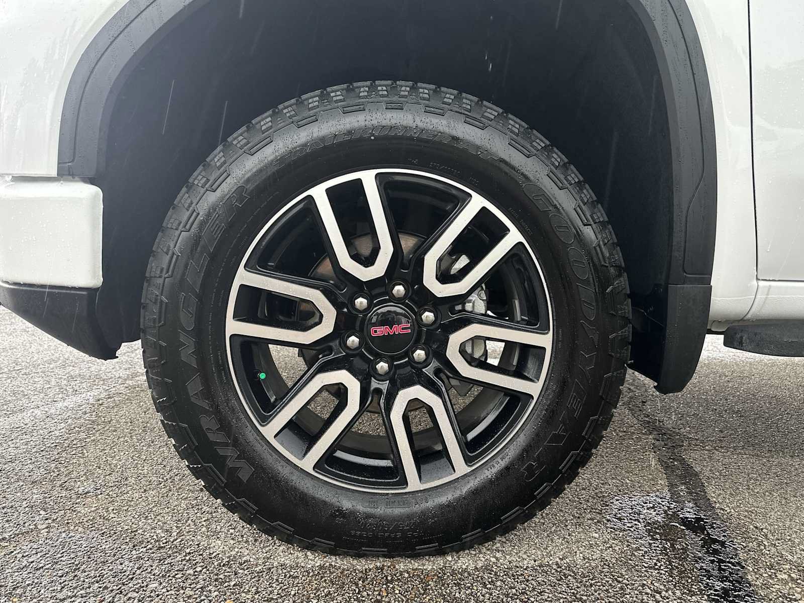 Certified 2026 GMC Sierra 1500 AT4 w/ AT4 Premium Package AWD/4WD image 14