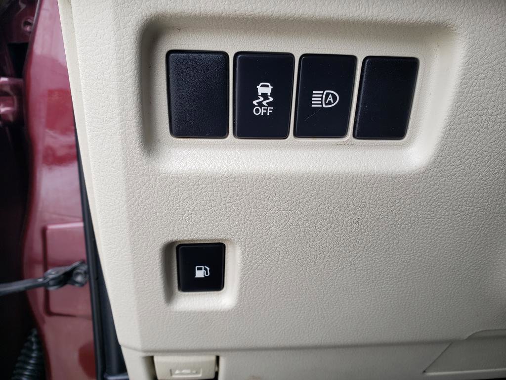 Used 2022 Lexus GX 460 w/ Accessory Package image 29