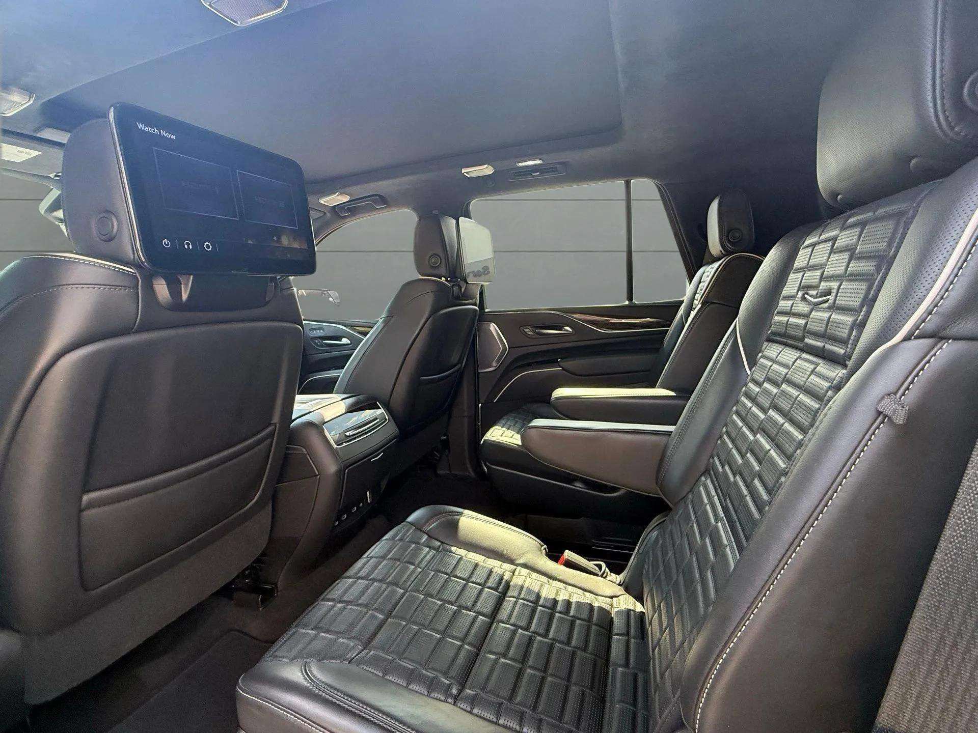 Used 2023 Cadillac Escalade Sport Platinum RWD image 33