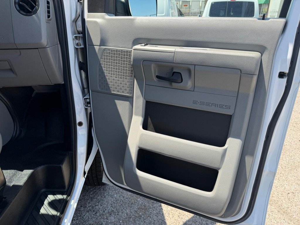 Used 2014 Ford E-150 and Econoline 150 Wagon w/ Power Windows & Locks Group RWD image 19