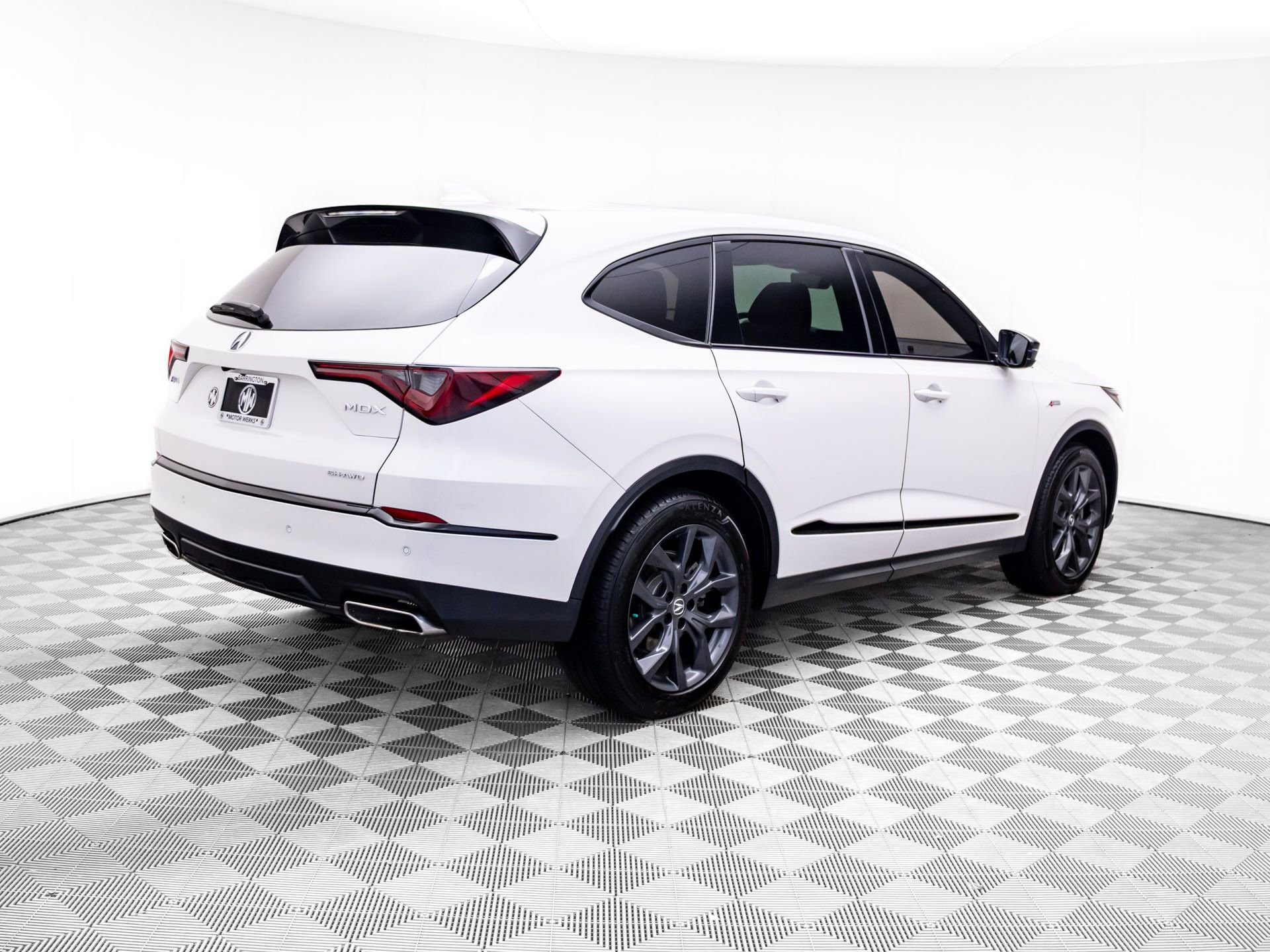 Used 2024 Acura MDX A-Spec image 5