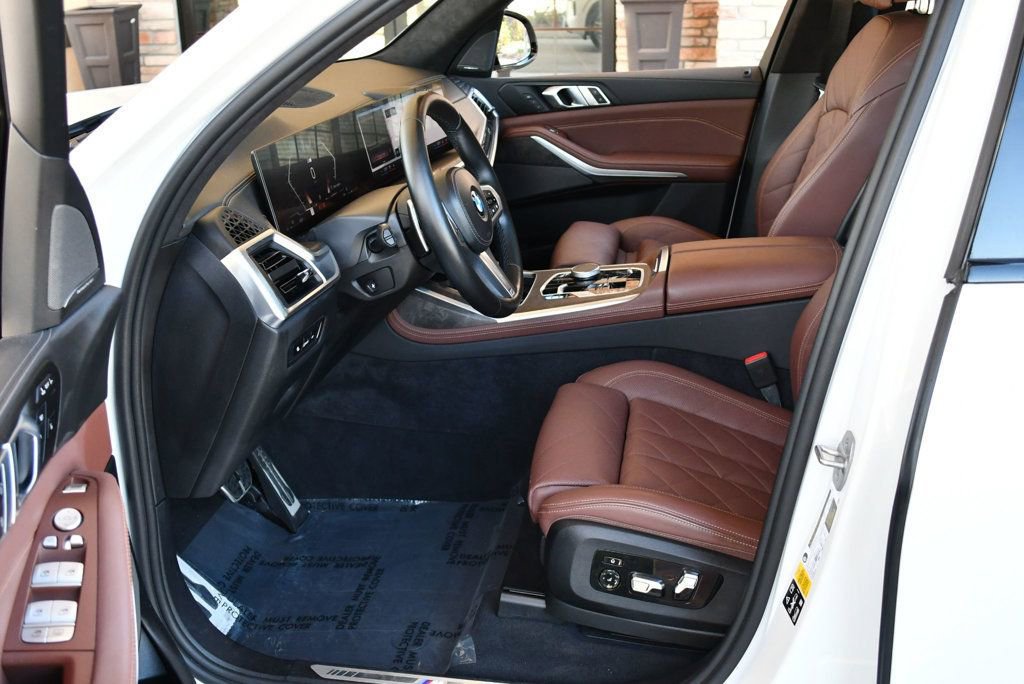 Used 2024 BMW X7 xDrive40i w/ M Sport Package image 45