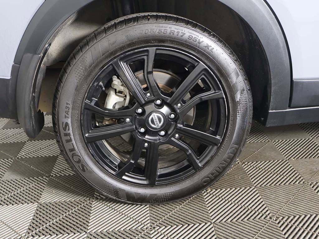 Used 2021 Nissan Kicks SR w/ Exterior Package image 20