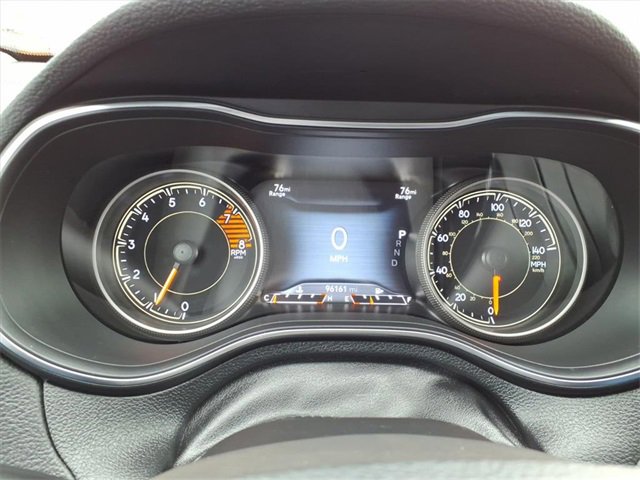 Used 2019 Jeep Cherokee Trailhawk w/ Cold Weather Group image 18