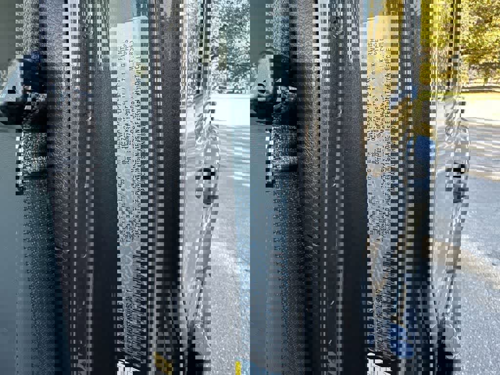 Used 2023 Jeep Gladiator Overland image 29