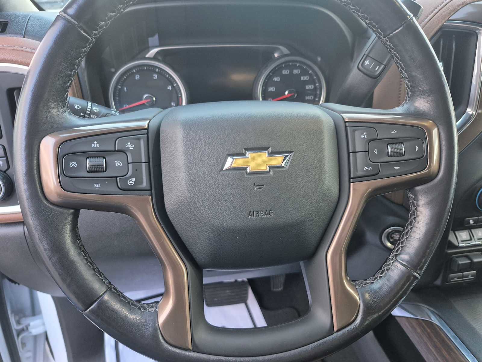 Used 2021 Chevrolet Silverado 2500 High Country w/ Technology Package image 16