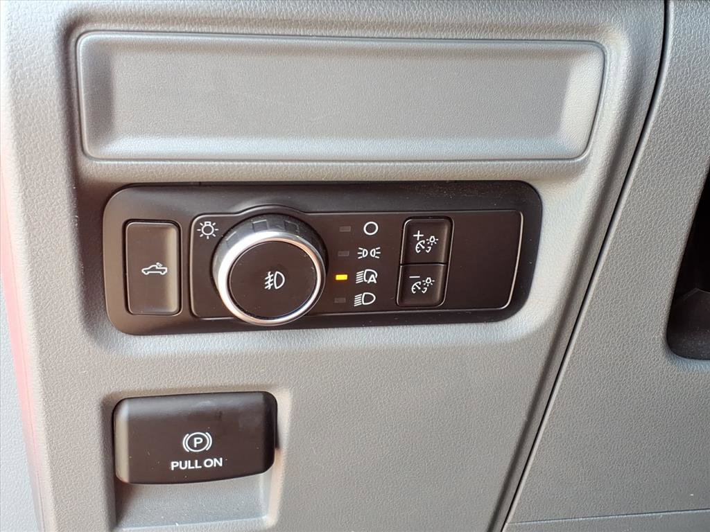 Used 2023 Ford F150 XLT RWD image 6