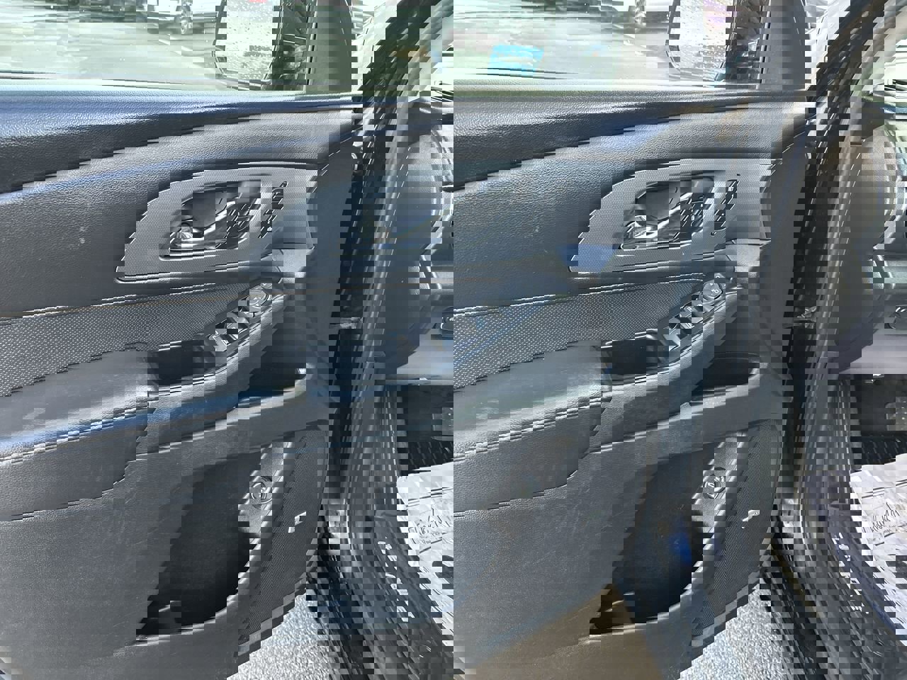 Used 2020 Chevrolet Traverse Premier w/ Redline Edition image 17