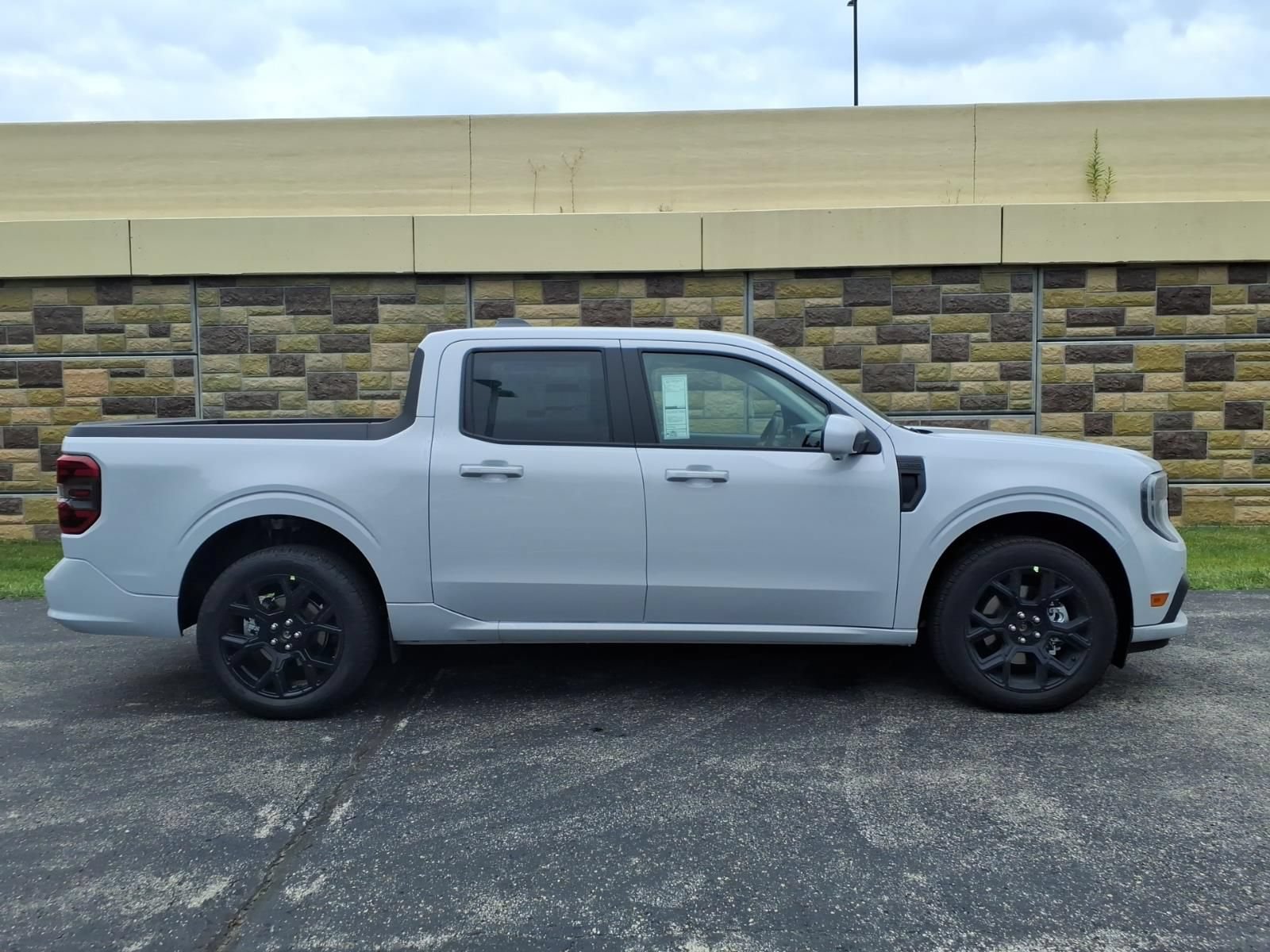 New 2026 Ford Maverick Lobo AWD/4WD image 9