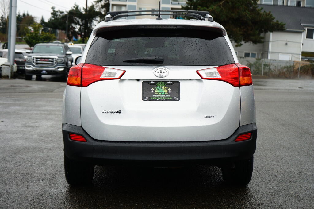 Used 2014 Toyota RAV4 Limited w/ Technology Package image 4