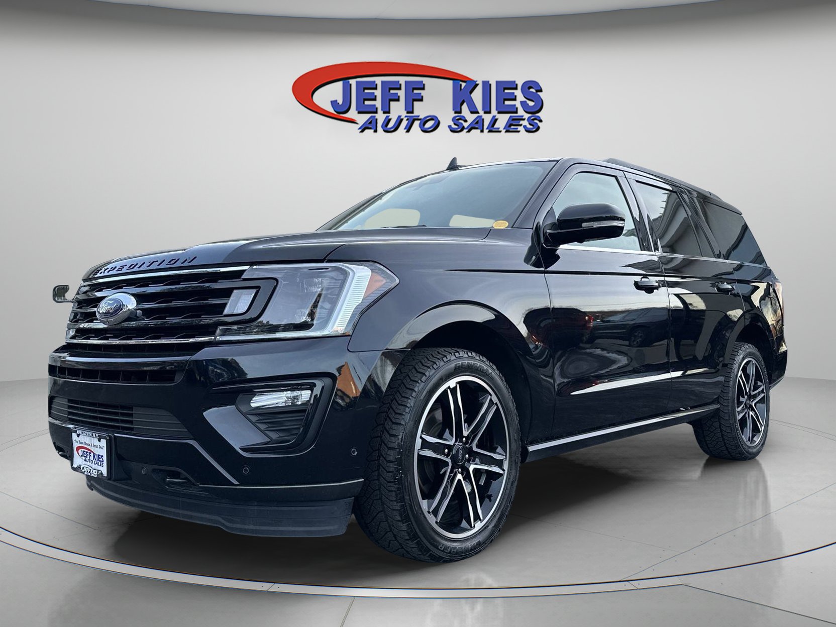 Used 2021 Ford Expedition Limited AWD/4WD image 1