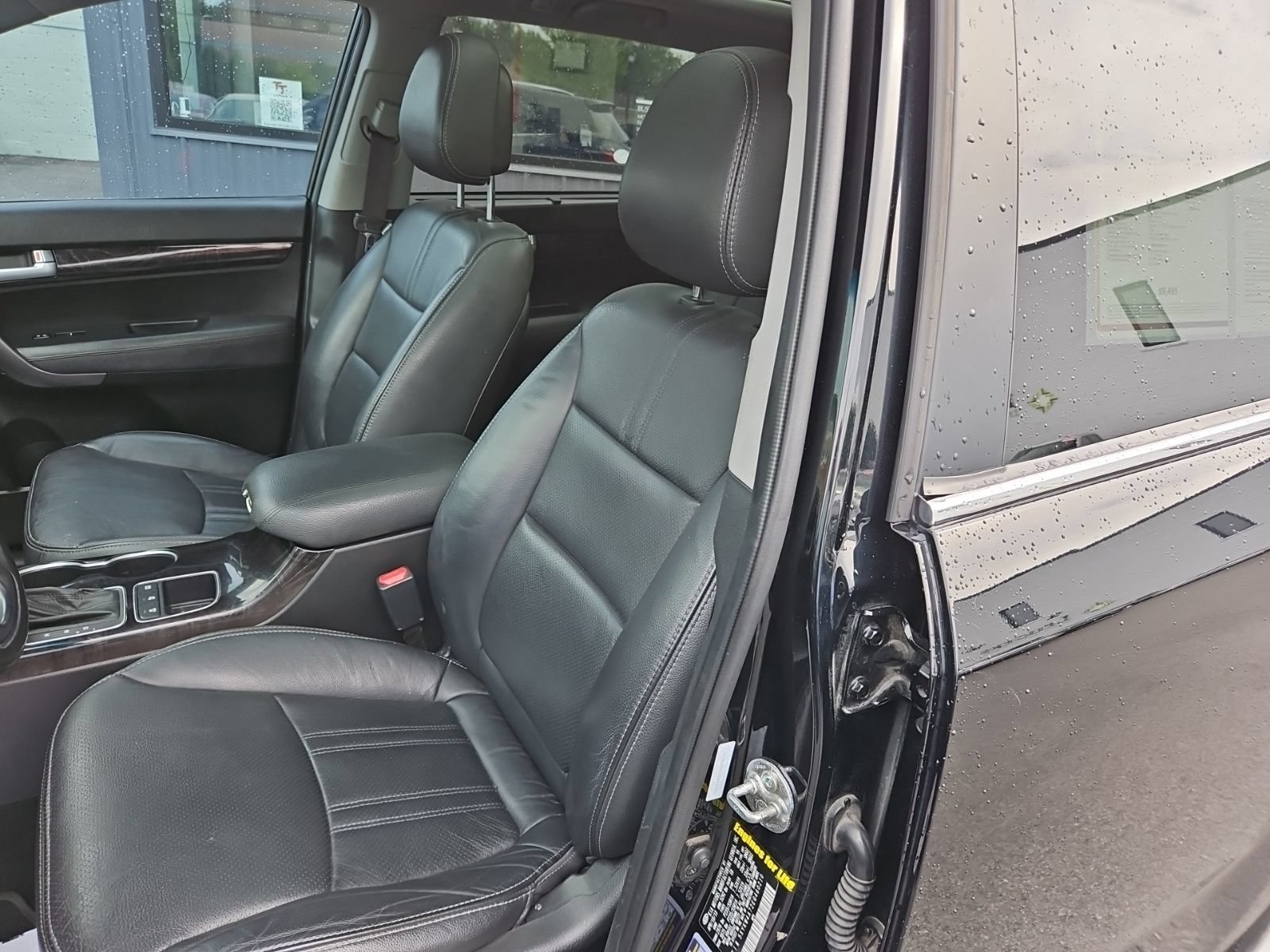 Used 2014 Kia Sorento SX w/ 3rd Row Package FWD image 15