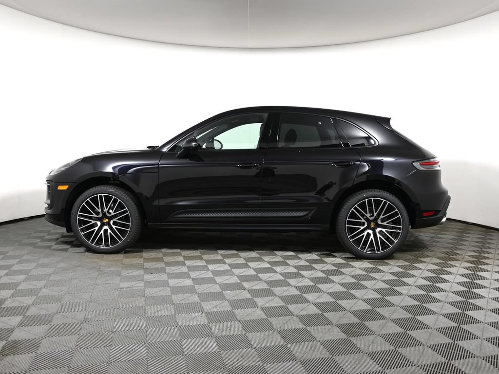 New 2026 Porsche Macan AWD/4WD image 2