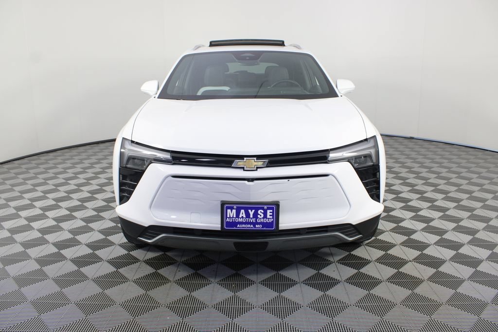Used 2024 Chevrolet Blazer EV LT AWD/4WD image 28