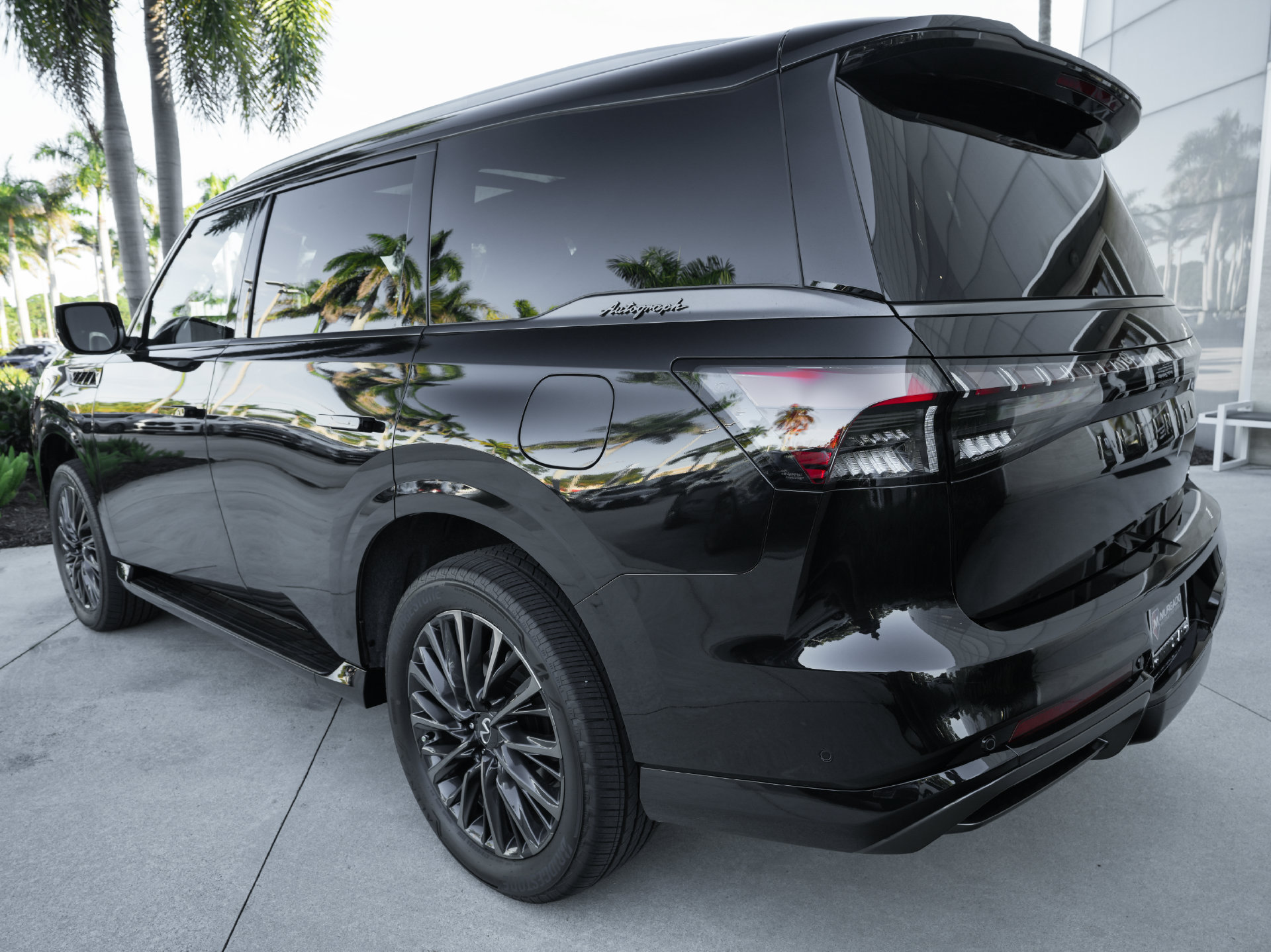 New 2027 INFINITI QX80 Autograph w/ Premium Cargo Package AWD/4WD image 33