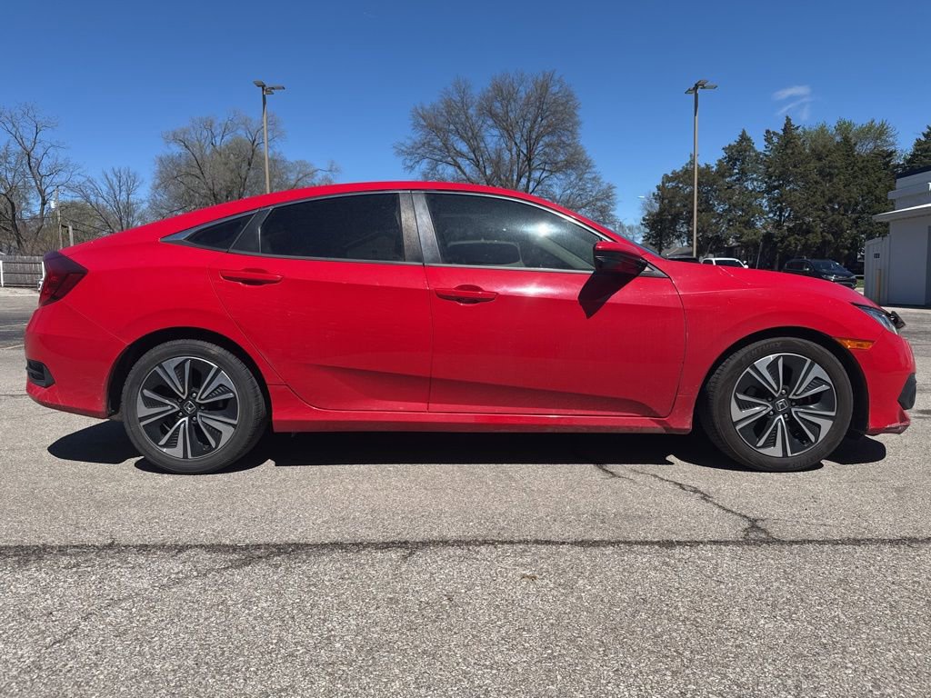 Used 2018 Honda Civic EX-T image 1