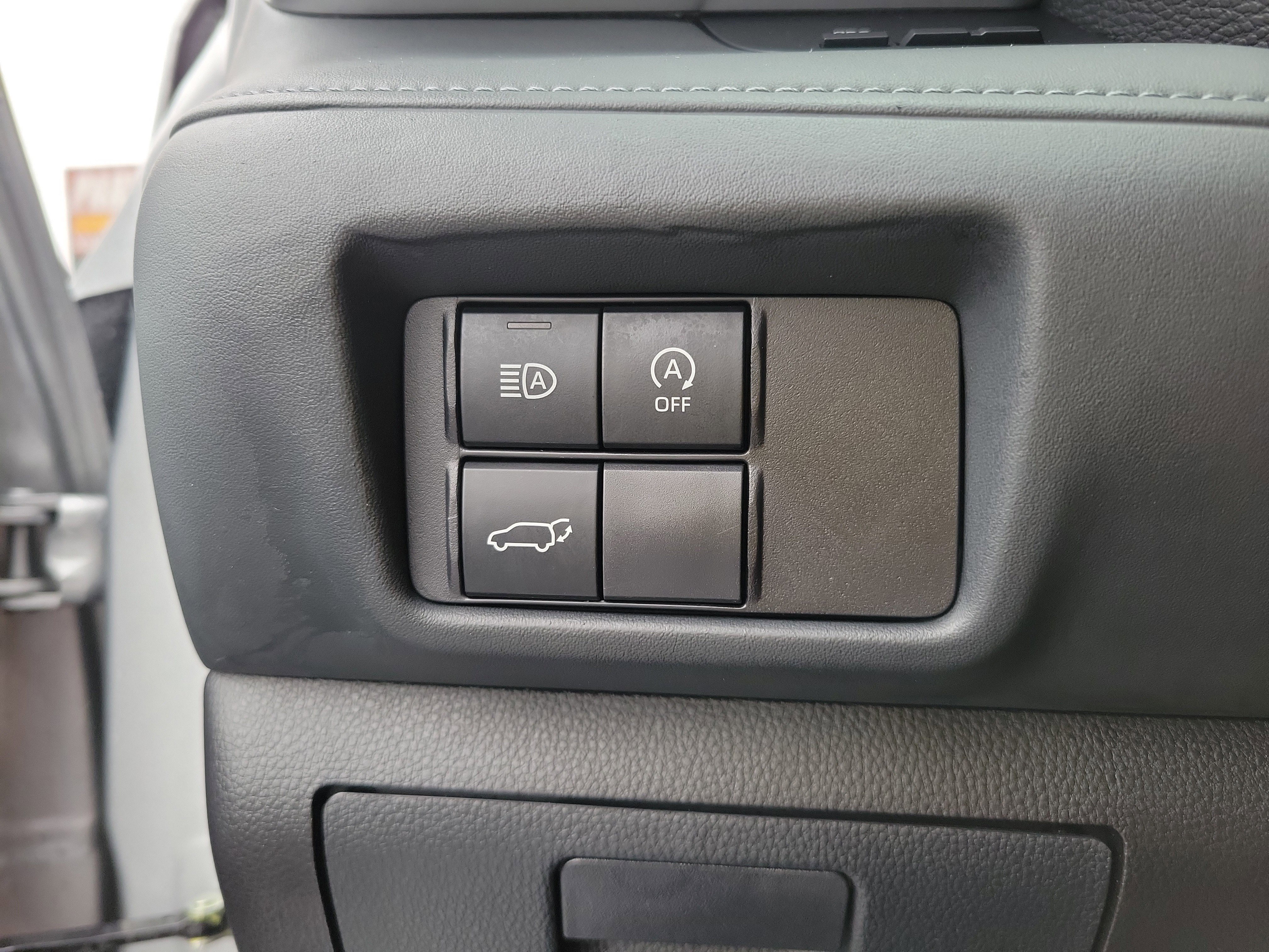 Used 2025 Toyota Highlander XSE AWD/4WD image 30