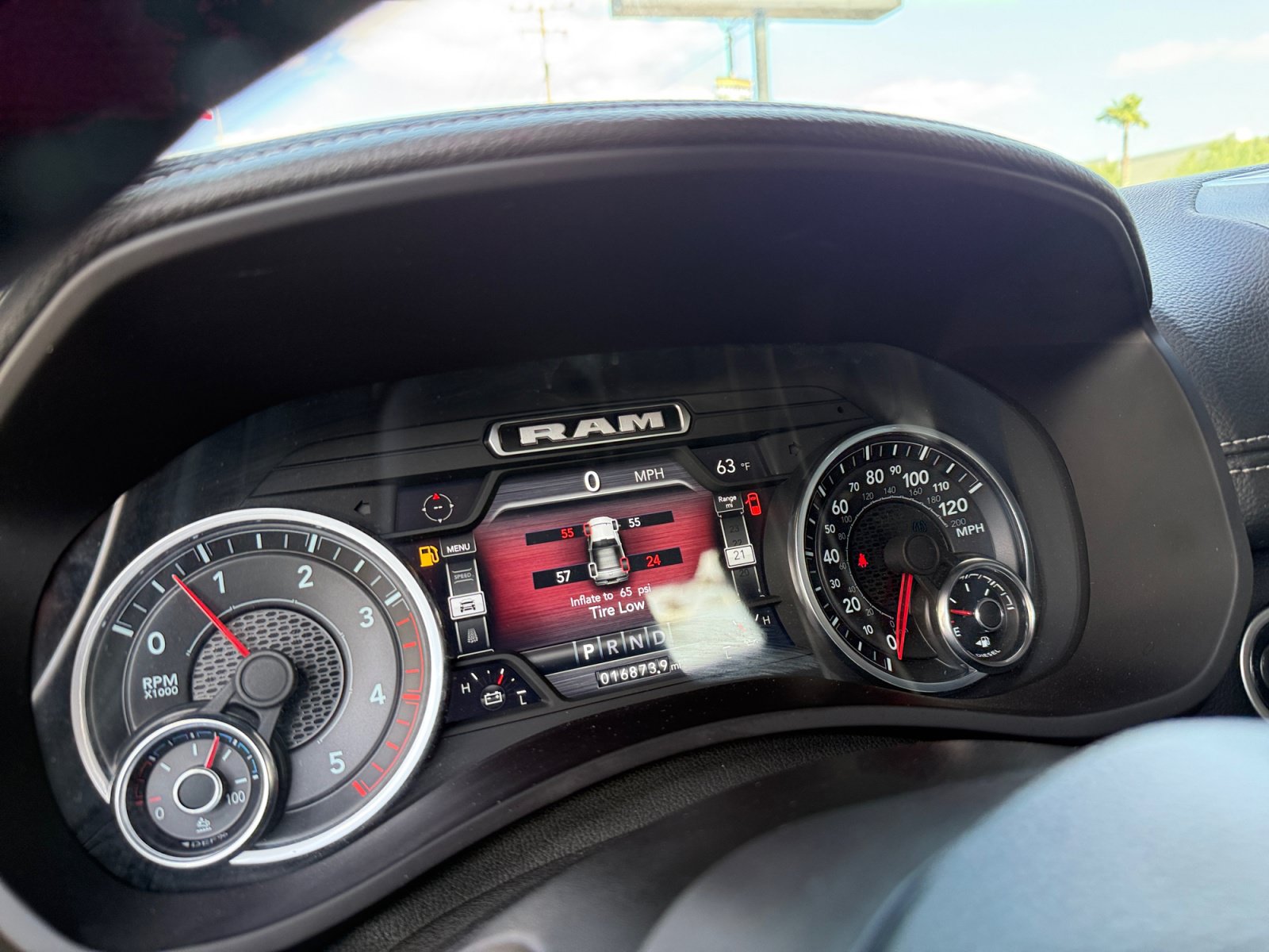 Used 2024 RAM 2500 Laramie w/ Night Edition AWD/4WD image 17