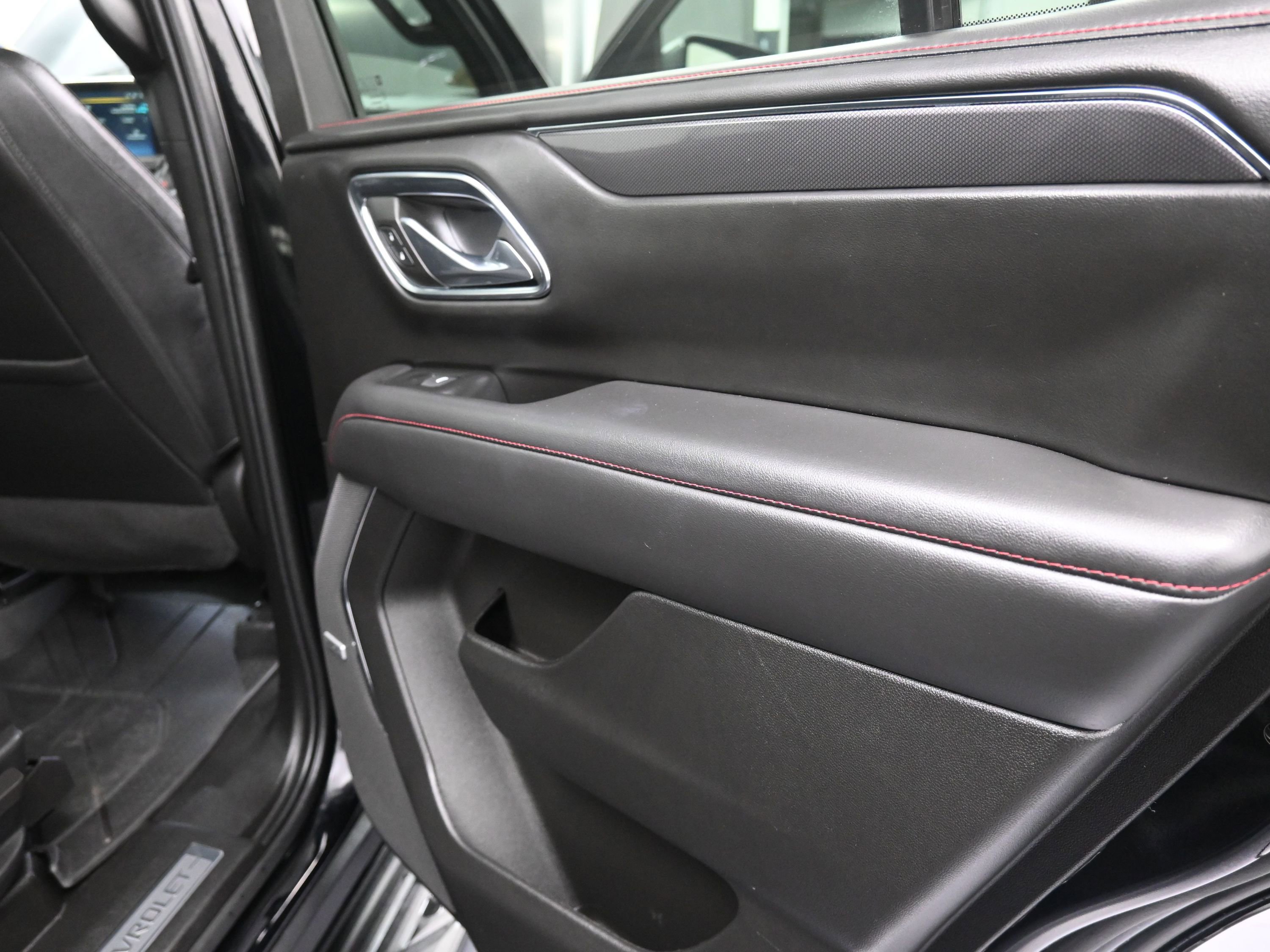 Used 2024 Chevrolet Tahoe RST w/ Luxury Package image 23