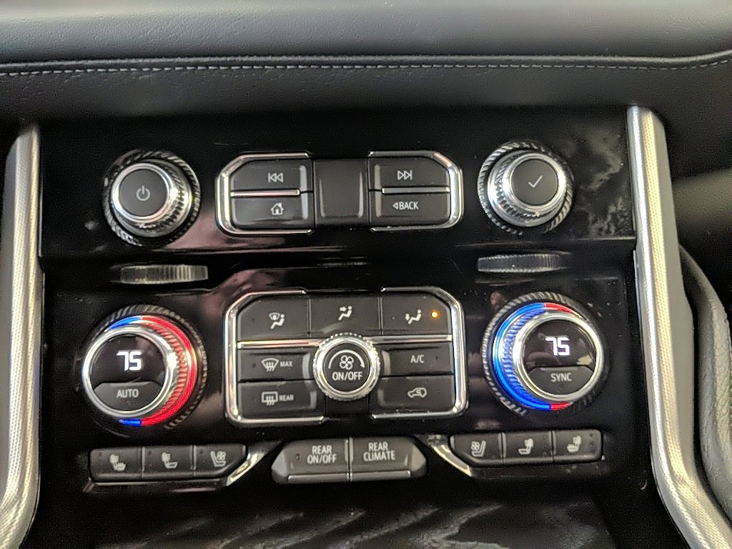 Used 2021 GMC Yukon Denali w/ Denali Premium Package image 28