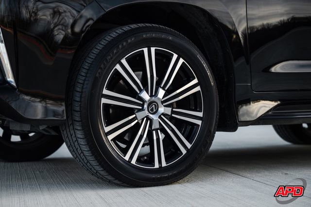 Used 2021 Lexus LX 570 4WD w/ Luxury Package image 43