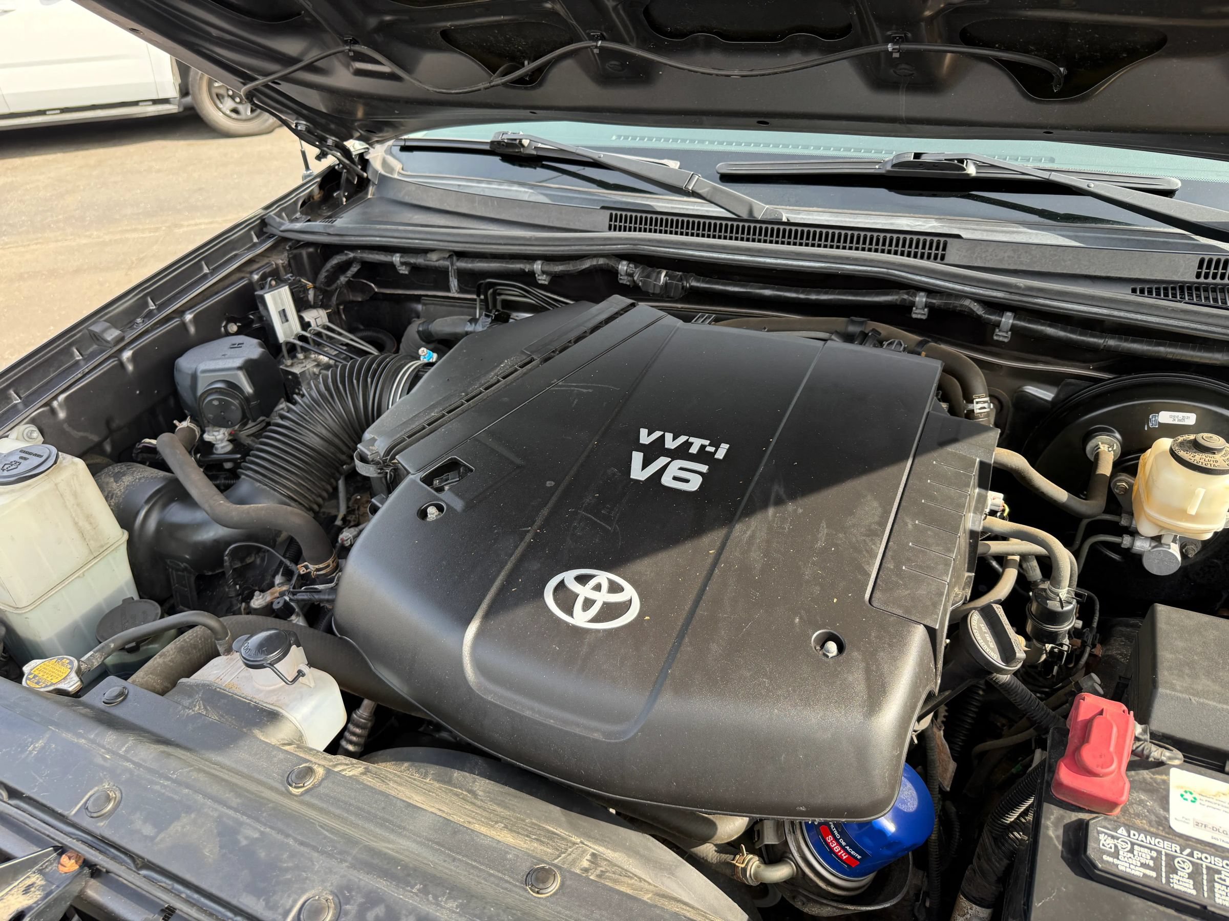 Used 2014 Toyota Tacoma 4x4 Double Cab image 25