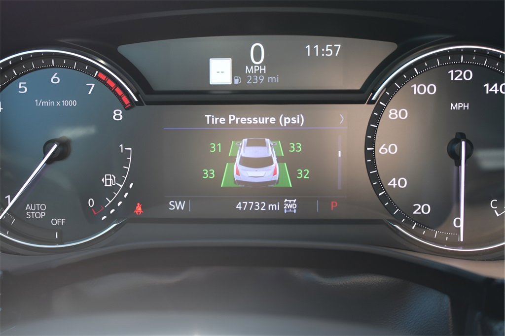 Used 2022 Cadillac XT5 Premium Luxury w/ LPO, Floor Liner Package image 22