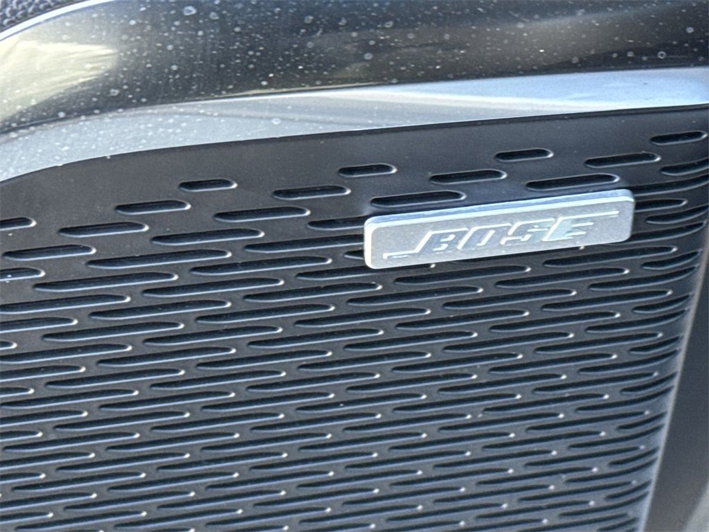 New 2025 GMC Acadia Elevation image 26