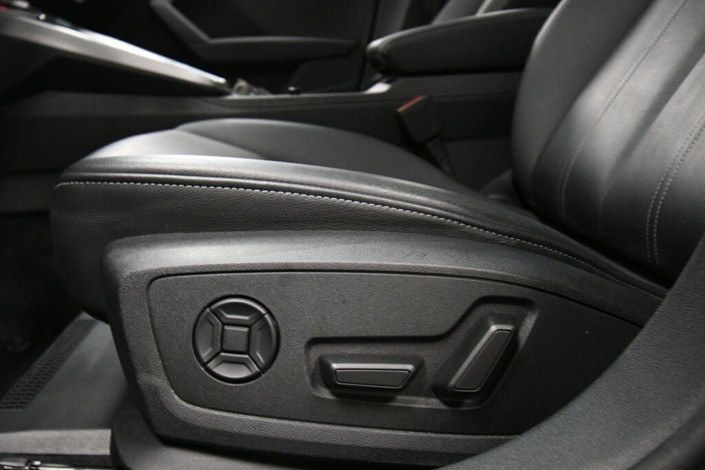 Used 2023 Audi A3 2.0T Premium FWD image 10