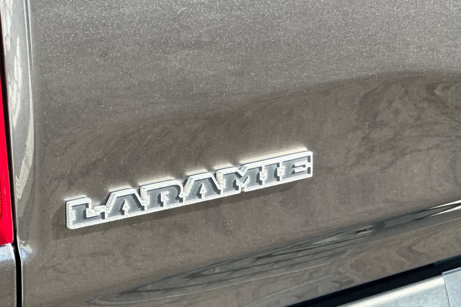 Used 2020 RAM 1500 Laramie w/ Sport Appearance Package AWD/4WD image 34