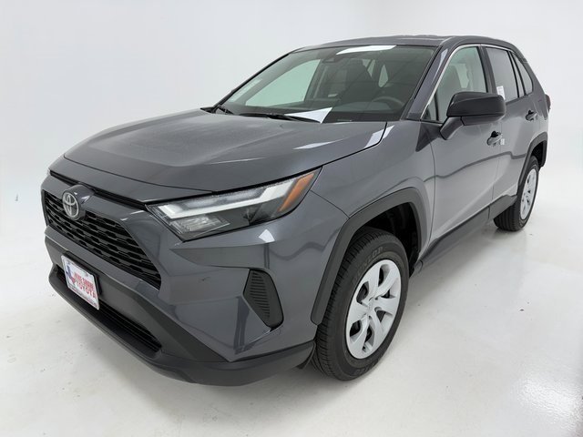 New 2025 Toyota RAV4 LE image 4