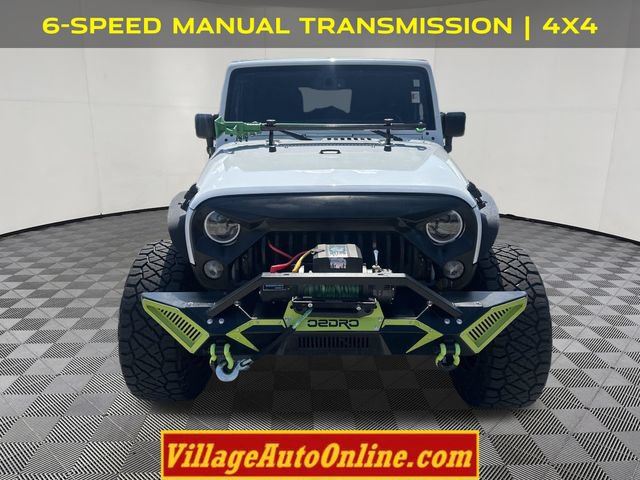 Used 2016 Jeep Wrangler Unlimited Sahara w/ Connectivity Group AWD/4WD image 6