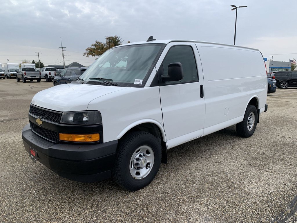 Used 2021 Chevrolet Express 2500 w/ Communications Package image 4