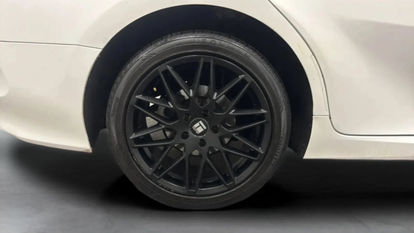 Used 2018 Toyota Camry LE FWD image 28