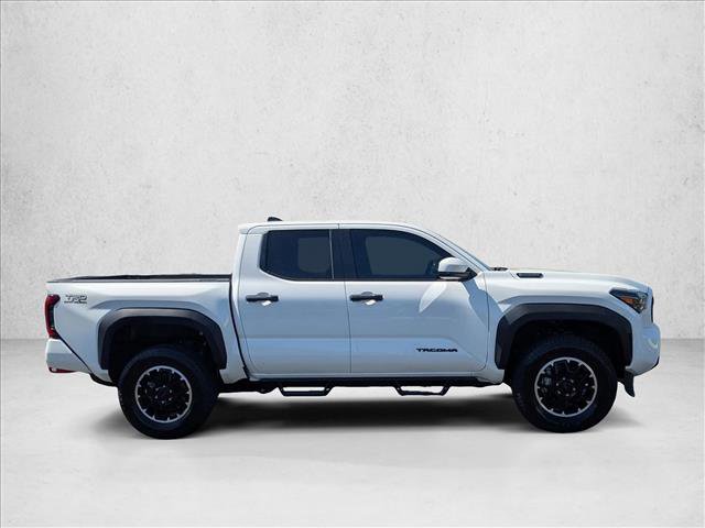Used 2025 Toyota Tacoma TRD Off-Road image 4