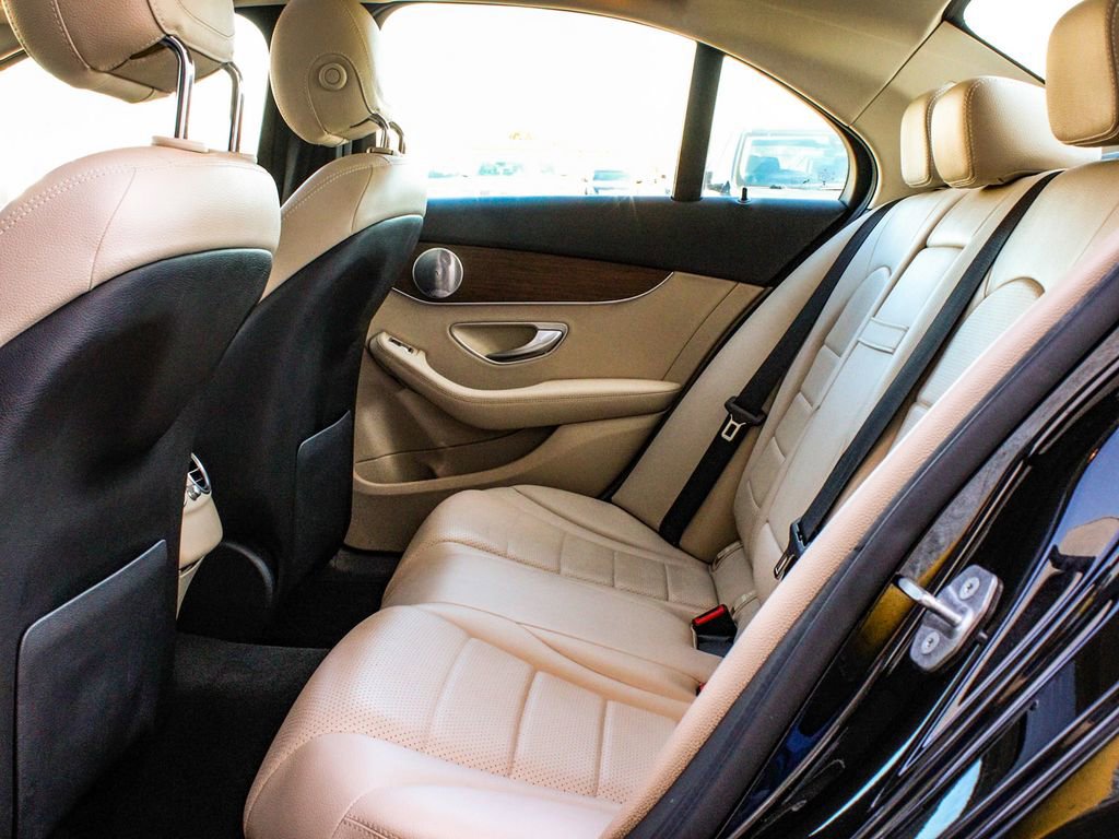 Used 2021 Mercedes-Benz C 300 4MATIC Sedan image 35