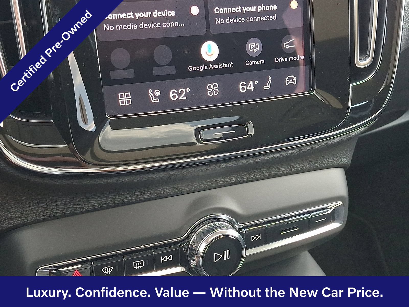 Certified 2025 Volvo XC40 B5 Ultra AWD/4WD image 17