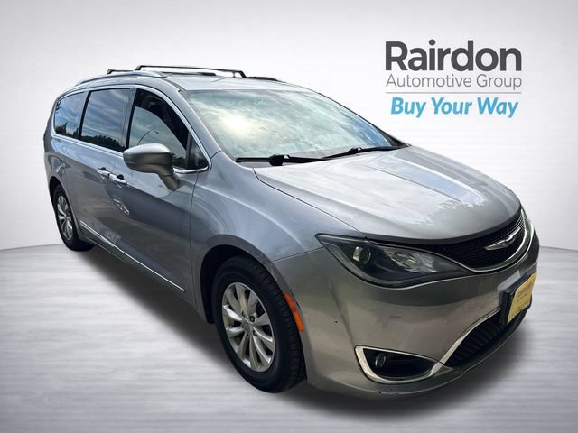 Used 2019 Chrysler Pacifica Touring-L FWD 360° Tour