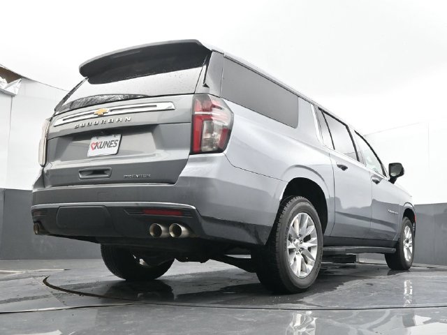 Used 2023 Chevrolet Suburban Premier AWD/4WD image 47
